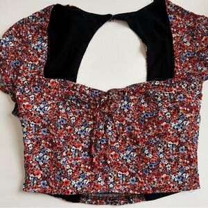 Floral Women's Top - Red floral crop